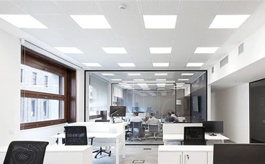 Rand-verlichte vs . Licht verlichte LED-paneelverlichting: wat is beter?